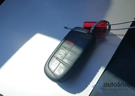 2017 Jeep Renegade Latitude Fwd from USA, damaged, VIN ZACCJABB0HPF01717